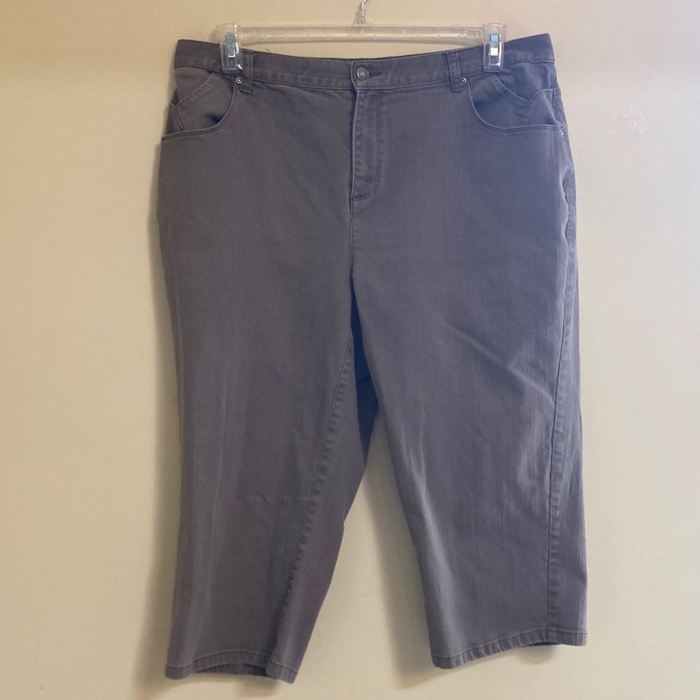 Women's CJ Banks light brown Denim Capri